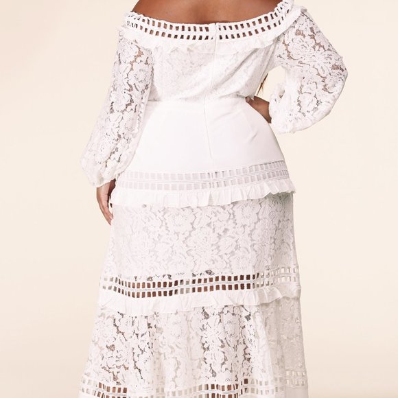Lace White Maxi Dress - Picture 2 of 3